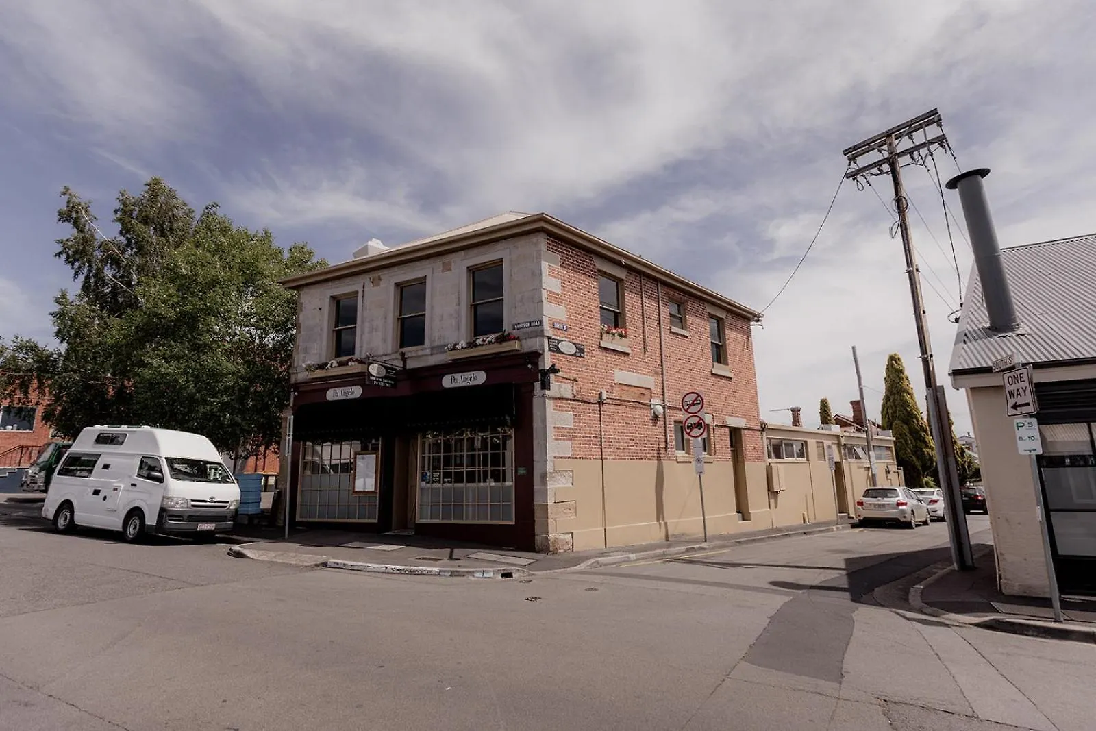 Stay Steps From Salamanca In Historical Cottage Hobart 0*,