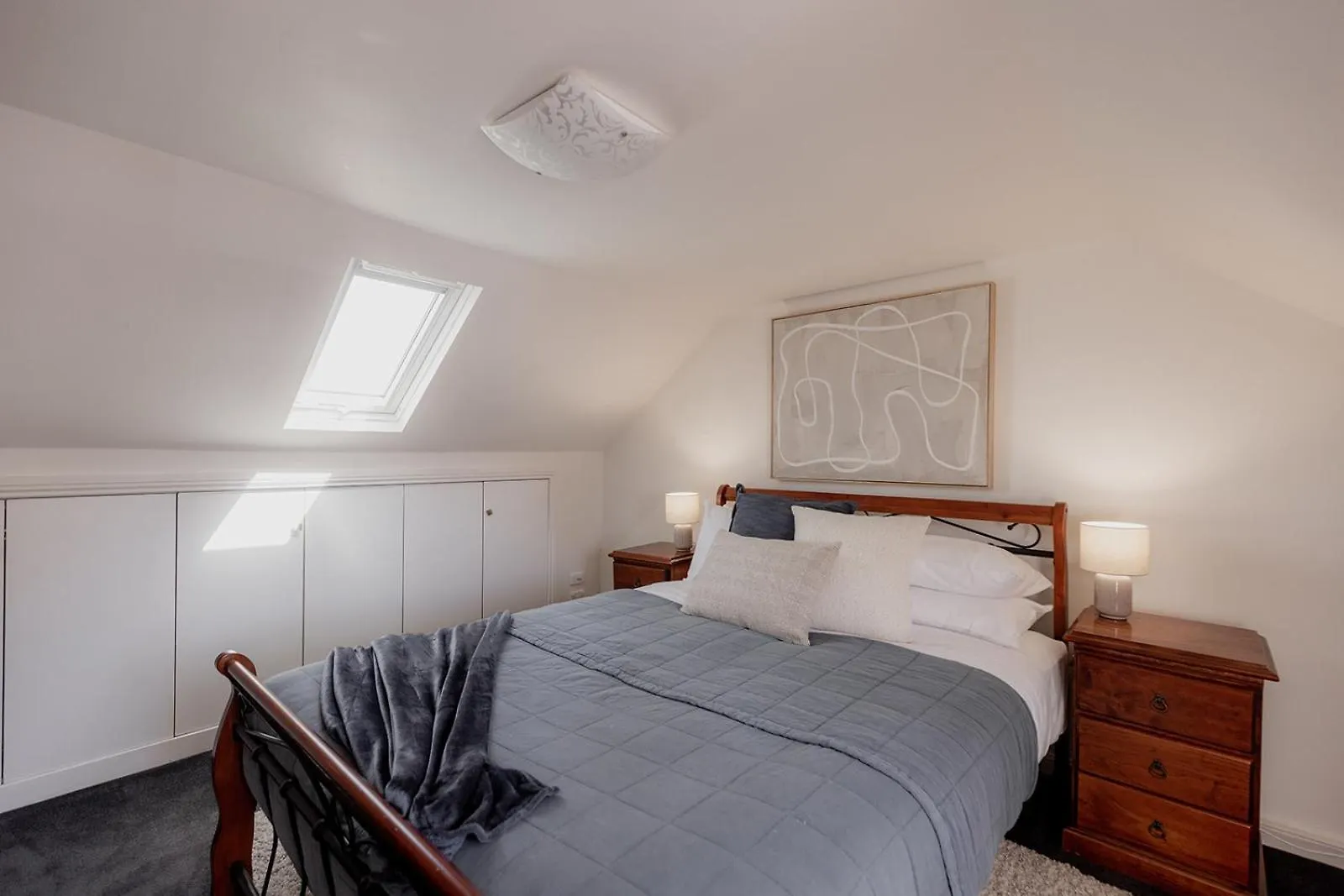 Stay Steps From Salamanca In Historical Cottage Hobart